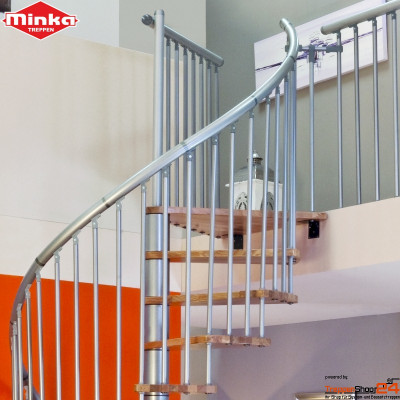 Spindeltreppe Spiral Effect Ø 140 cm Eiche