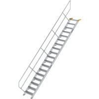 Treppe 45° 18 Stufen, Höhe 375 bis 395,5 cm