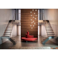 Stahlwangentreppe Ibisco Z Monolama Fascia als Maßanfertigung gerade aus Buche natur oder gebeizt, Materialstärke ca. 40 mm, alle Metallteile pulverbeschichtet, optional mit Geländer mit Doppelflachstahl Pfosten 40 x 8 mm oben verjüngt und 6 Untergurte Ø10 mm mit Edelstahlhandlauf Ø 42 mm oder Holzhandlauf Ø 50 mm. Wandwange ist abgetrepppt in Zick-Zack Form hat eine Stärke von 10 mm die Höhe ist abhängig von der Länge der Wangen und den statischen Erfordernissen.